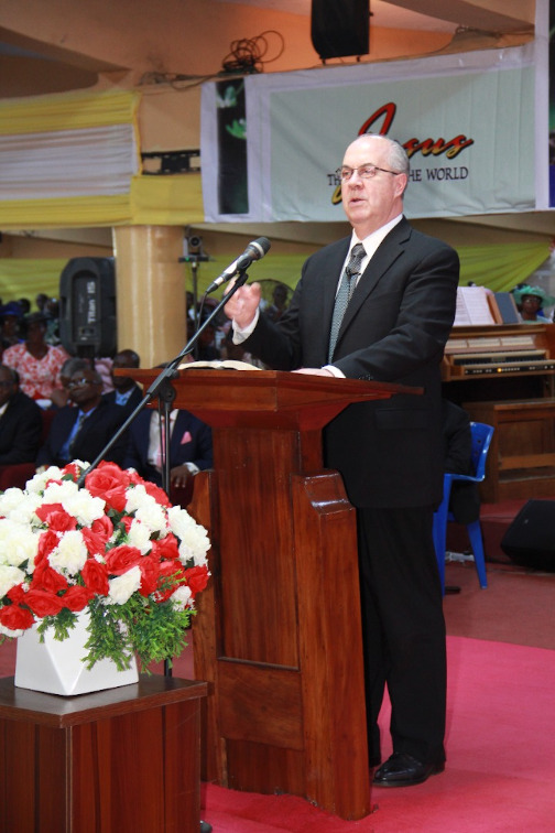 Rev. Darell Lee